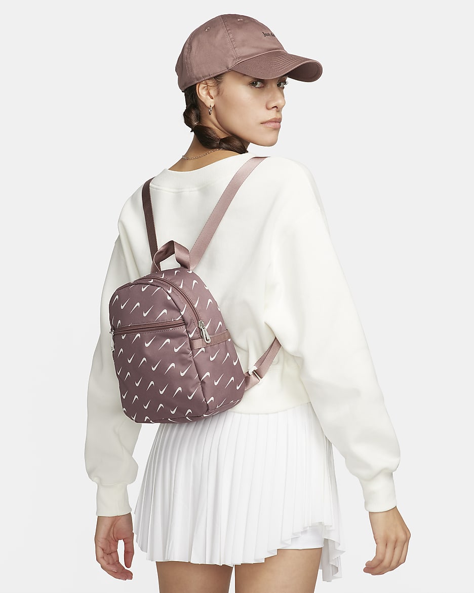 Nike Sportswear Futura 365 Women's Mini Backpack (6L). Nike.com